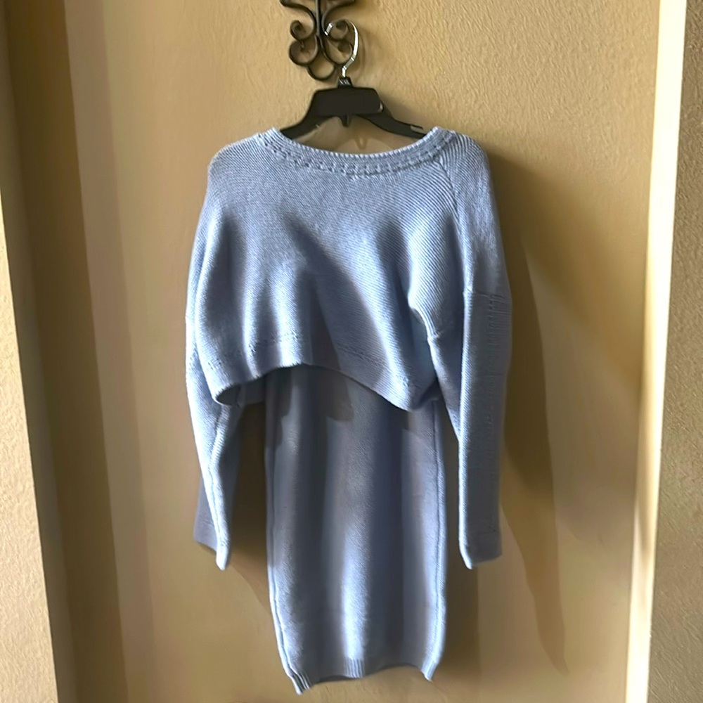 Cute sweater dress only worn once no damages sweater included